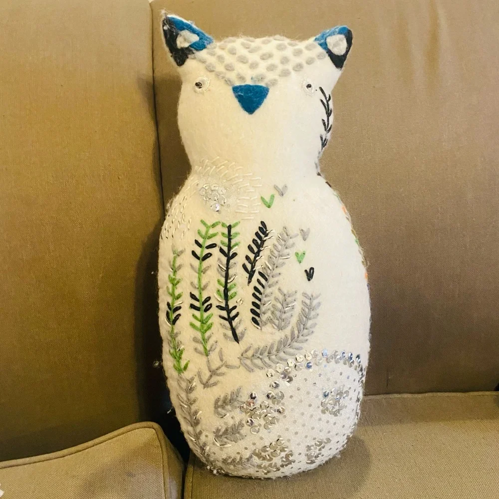 WEST ELM 100% Wool Embroidered and Sequin Cay Pillow Figure